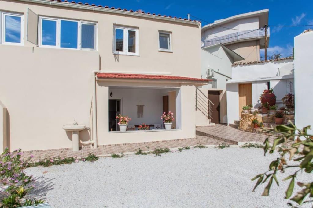 Appartamento Newly Reconstructed Flat 107Sqm! La Canea Esterno foto