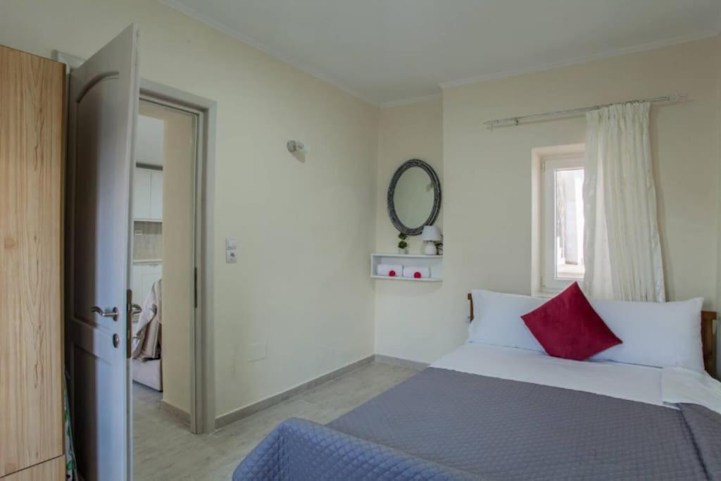 Appartamento Newly Reconstructed Flat 107Sqm! La Canea Esterno foto