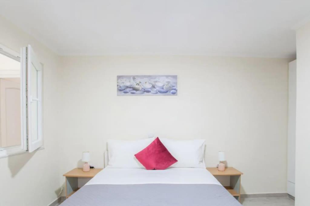 Appartamento Newly Reconstructed Flat 107Sqm! La Canea Esterno foto