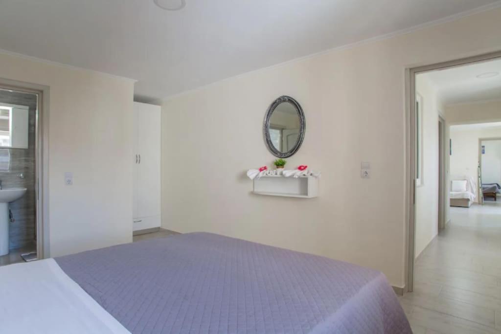 Appartamento Newly Reconstructed Flat 107Sqm! La Canea Esterno foto