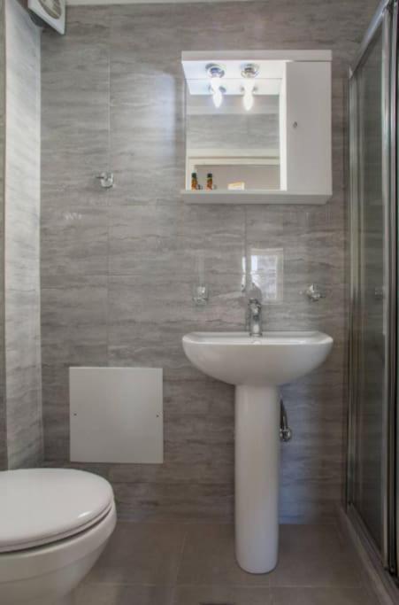 Appartamento Newly Reconstructed Flat 107Sqm! La Canea Esterno foto