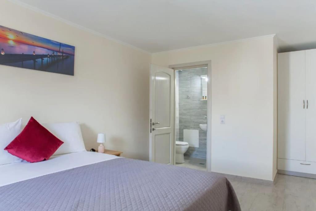 Appartamento Newly Reconstructed Flat 107Sqm! La Canea Esterno foto