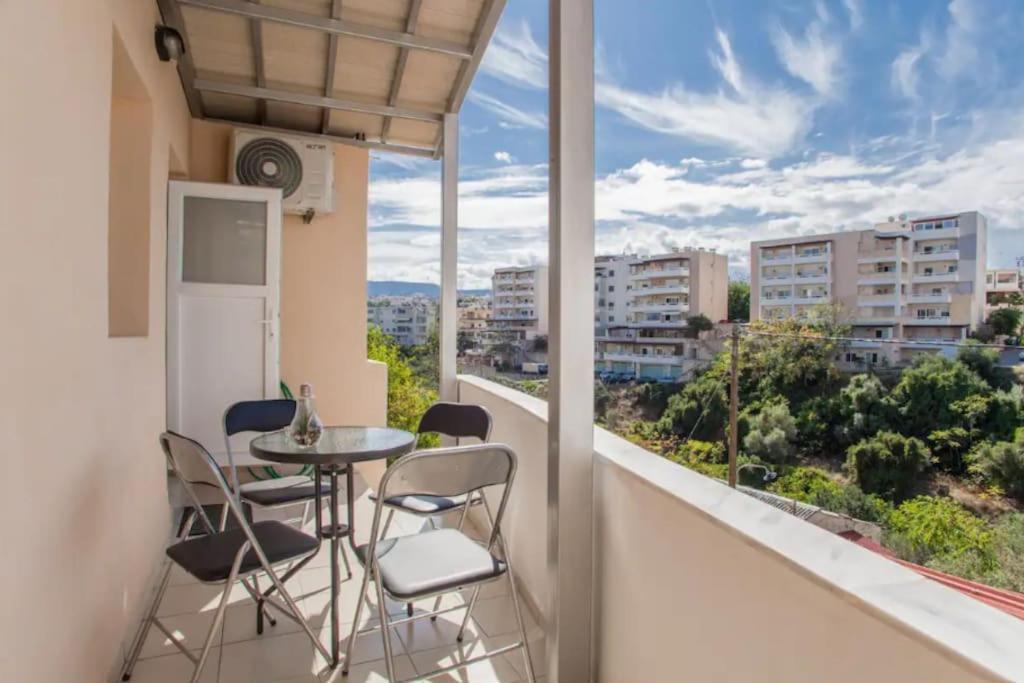 Appartamento Newly Reconstructed Flat 107Sqm! La Canea Esterno foto